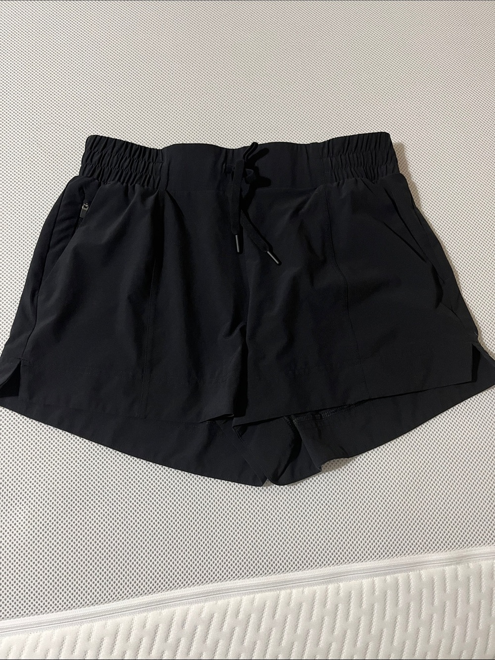 All in Motion women’s woven athletic shorts size medium